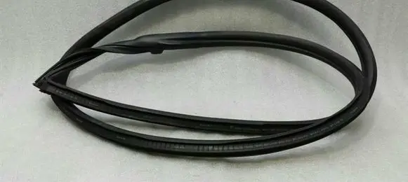 Porsche Cayman 987 Rubber seal front coupe door 98753707604