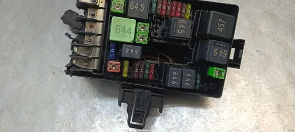 Skoda Superb B8 (3V) Fuse module 5Q0937125B
