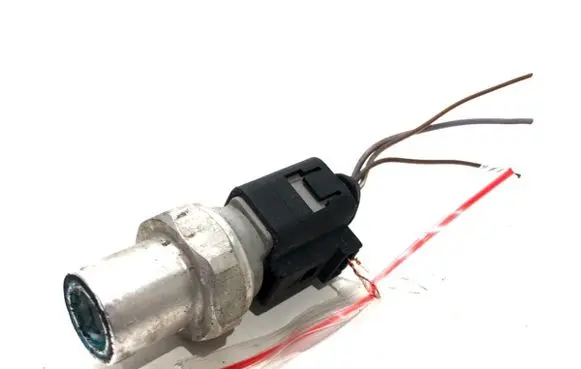 Air conditioning (A/C) pressure sensor