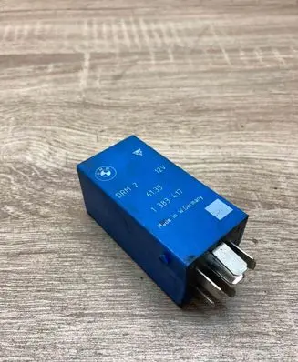 BMW 5 E39 Other relay 1383417