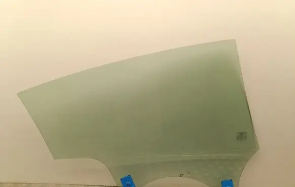 Tesla Model Y Rear door window glass 43R011846