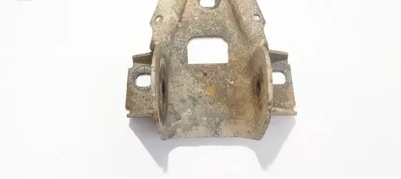 Audi 80 90 S2 B4 Bracket in trunk/boot 