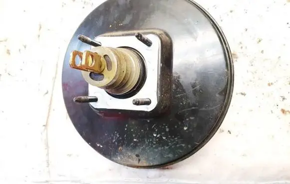 Volvo V50 Brake booster 4n512b195al 4n51-2b195-al