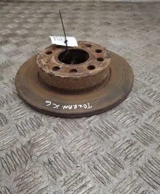 Volkswagen Touran I Rear brake disc