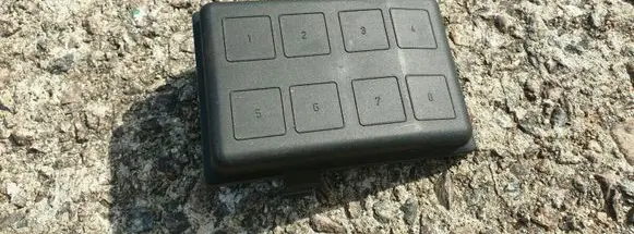 Opel Zafira A Fuse box cover 09132701