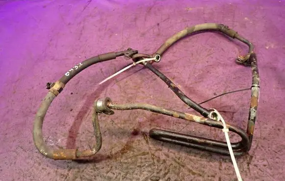 Volkswagen Golf IV Power steering hose/pipe/line 