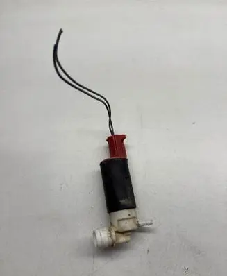 Toyota Yaris Windscreen/windshield washer pump