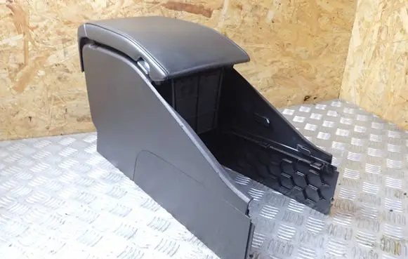 Volvo V70 Armrest 39842517 31811900F7