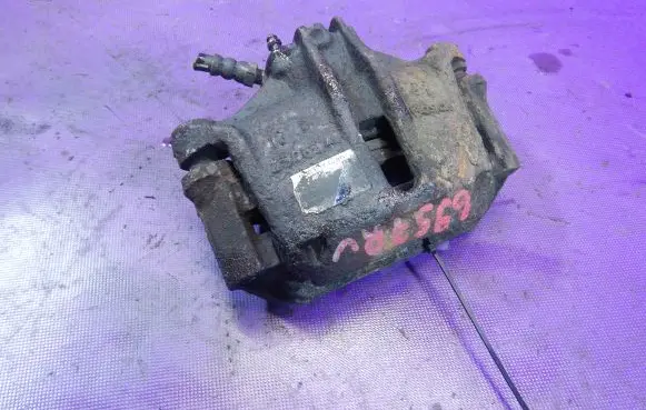 Citroen Xsara Picasso Front brake caliper 9631214480