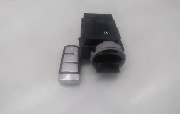 Volkswagen PASSAT B6 Ignition lock 3C0905843Q