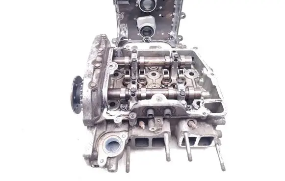 Subaru Legacy Engine head T20DRH102 ENGINEEE20Z
