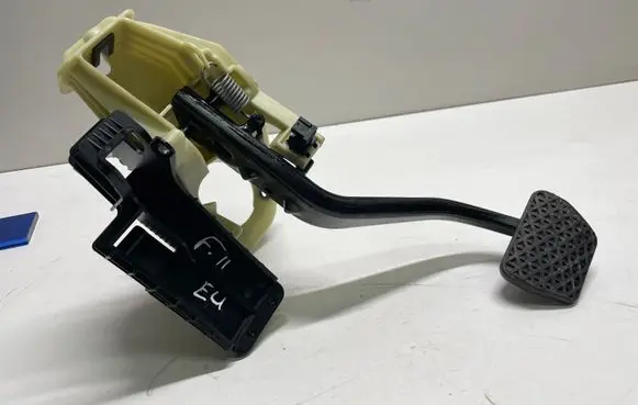 BMW 5 F10 F11 Brake pedal 6782665