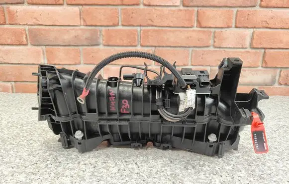 BMW 3 E90 E91 Intake manifold 8506406