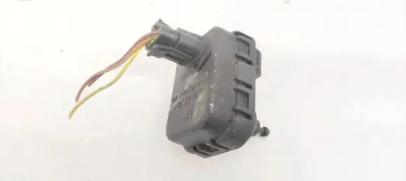 Opel Zafira A Headlight level adjustment motor 