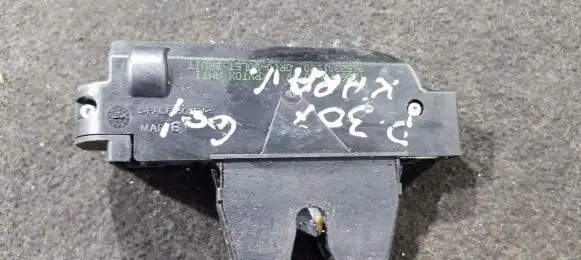 Peugeot 307 Tailgate exterior lock 9652301980
