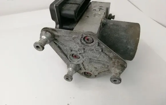 Mercedes-Benz Sprinter W906 ABS Pump 0265230049