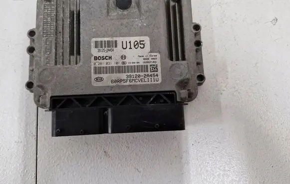 KIA Carens III Engine control unit/module ECU 39120-2A454