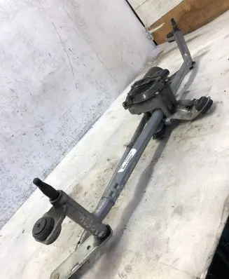 Volkswagen Tiguan Front wiper linkage and motor 5NB955119