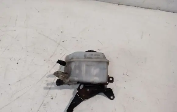 Opel Corsa D Brake fluid reservoir 0204051244
