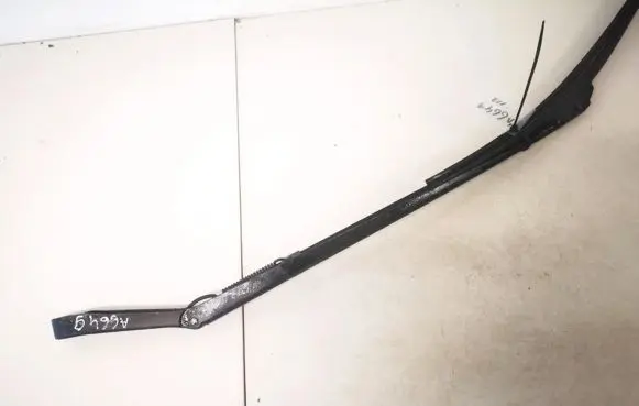 Alfa Romeo 147 Front wiper blade arm