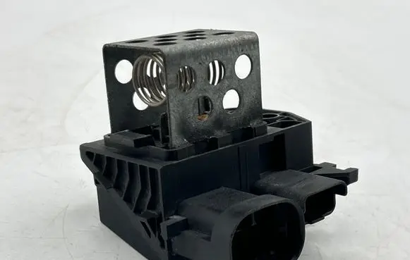 Peugeot 3008 I Heater blower motor/fan resistor 9673999980 F21820020429