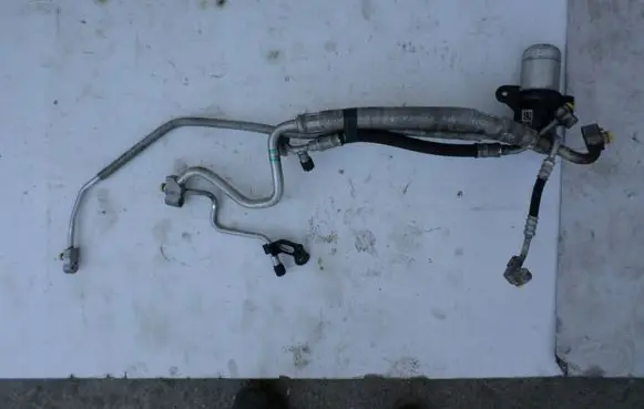 BMW X3 E83 Air conditioning (A/C) pipe/hose
