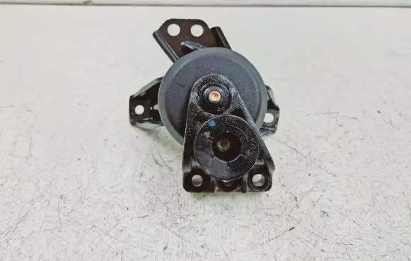 Hyundai Tucson TL Engine mount bracket 21810D3100 2007220364 0C2105