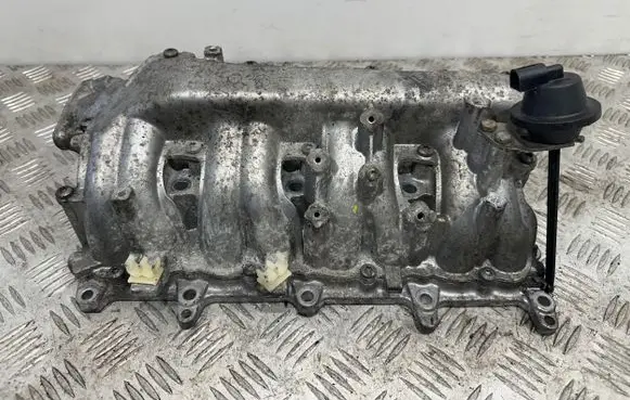 Opel Astra J Intake manifold 8973858235