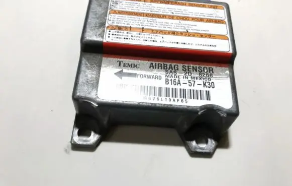 Mazda 323 F Airbag control unit/module b16a57k30 b16a-57-k30