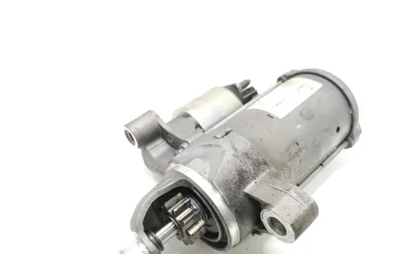 Audi A4 S4 B9 Starter motor 06L911021 0001172402