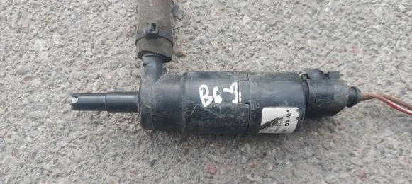 Audi A4 S4 B6 8E 8H Headlight washer pump 3B7955681
