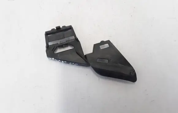 Volvo C30 Front bumper mounting bracket 30678262