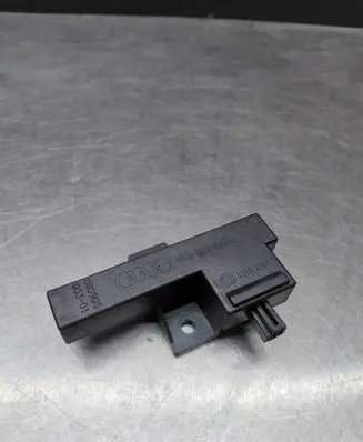 Audi A6 S6 C6 4F Interior comfort aerial antenna 4F0907247