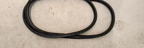 Tesla Model Y Front door rubber seal 1497674-00-D