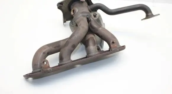 Toyota Prius+ (ZVW40) Exhaust manifold