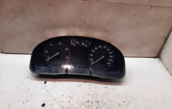 Volkswagen PASSAT B5 Speedometer (instrument cluster) 09051969907