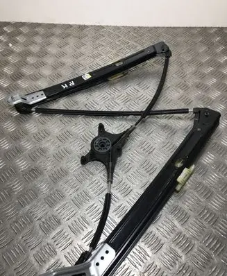Seat Ateca Front window lifting mechanism without motor