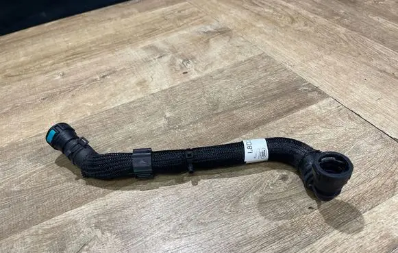 Land Rover Evoque II Engine coolant pipe/hose L8D28D059AB