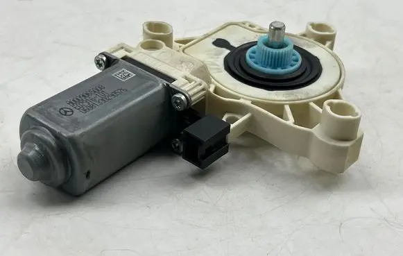 Mercedes-Benz C W206 Rear door window regulator motor A0009065008 06081330290576