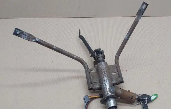 Steering wheel axle set