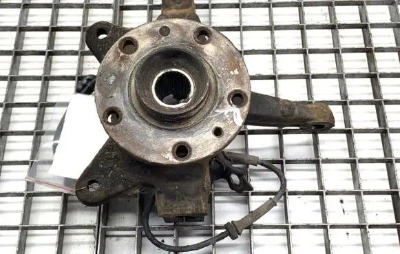Mercedes-Benz Citan W415 Front wheel hub spindle knuckle 