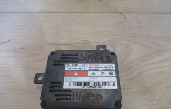 Skoda Superb B8 (3V) Voltage converter inverter 