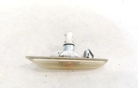 BMW 3 E46 Front fender indicator light 69113715 6911371-5