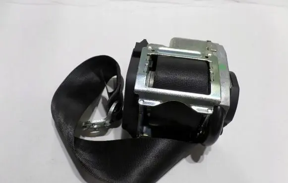 Audi A4 S4 B7 8E 8H Front seatbelt 8H0857705D