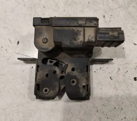 Renault Scenic I Tailgate window lock/catch/latch 8200000894