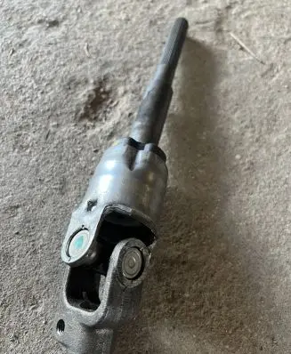 Toyota RAV 4 (XA20) Steering column universal joint