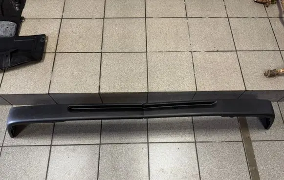Volkswagen Golf III Front bumper lip 1H6805903 1H6805904
