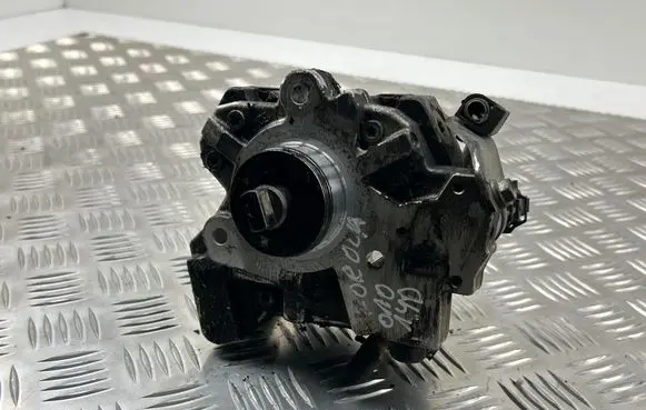 Toyota Corolla E140 E150 Fuel injection high pressure pump 2210033050 0445010214