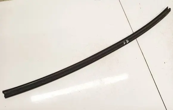 Audi A4 S4 B8 8K Rubber seal front coupe door 8K0837480C