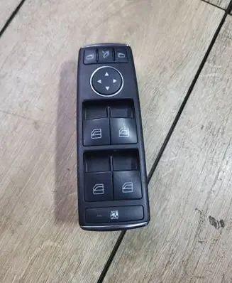 Mercedes-Benz C W204 Electric window control switch A2049055402 1Q021551